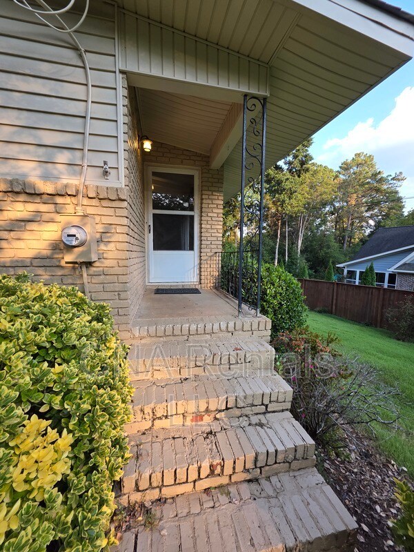 Building Photo - 3659 Ashwood Dr SE