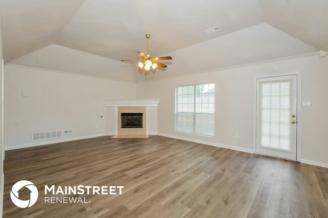 Building Photo - 6298 Seminole Dr