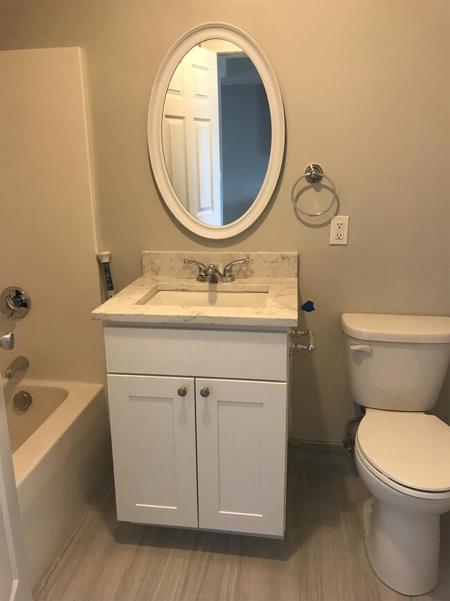 502 Moody St Unit 22, Lowell, MA 01854 Room for Rent in Lowell, MA