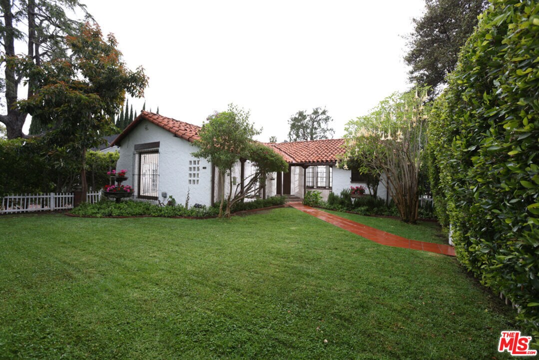 Foto principal - 755 N Crescent Heights Blvd