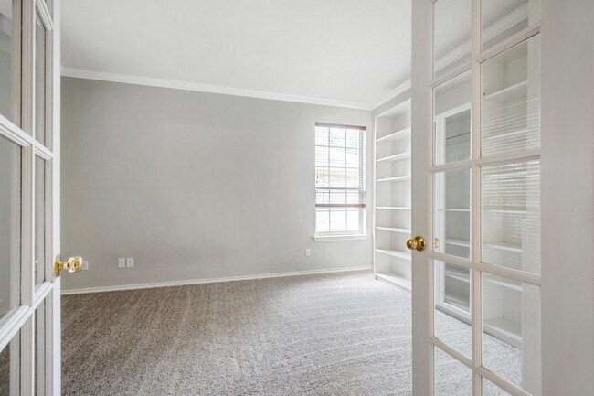 Foto del edificio - 4 Bedroom, 2.5 Bath Home in Vista Oaks
