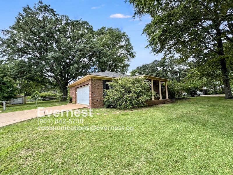 Primary Photo - 6787 Pleasant Hill Rd
