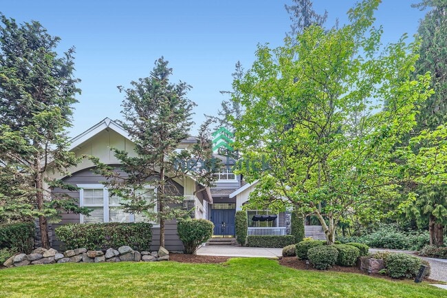 Building Photo - A beautiful 3 bedrooms and 2.5 bathrooms house