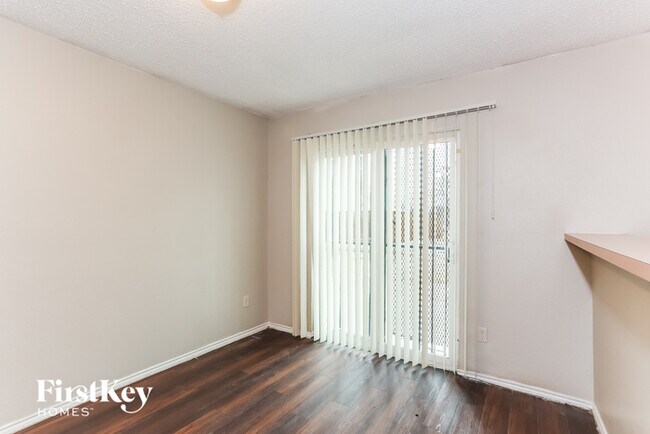 Foto del edificio - 10308 Glen Vista Dr