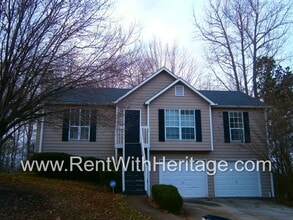 Building Photo - 6322 Hillview Ln