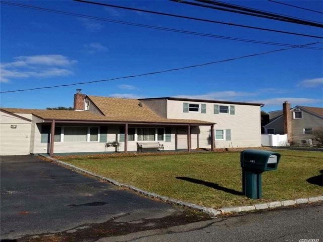 Primary Photo - 11 Eckert St
