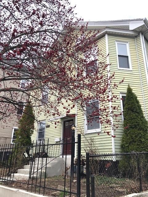 Primary Photo - 165 Pitman St
