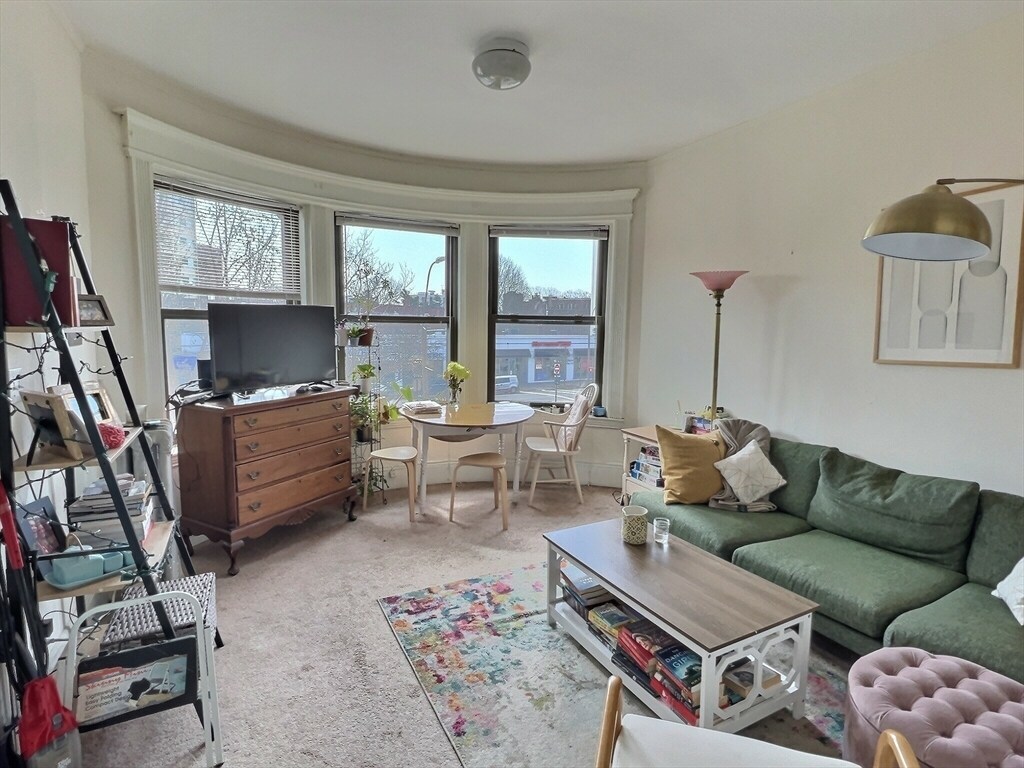Foto principal - 1382 Beacon St