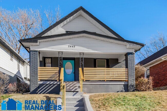 Building Photo - "Charming 4-Bedroom Home with 2 Full Baths...