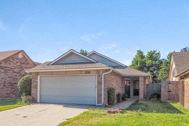 Building Photo - 7728 Doris Dr