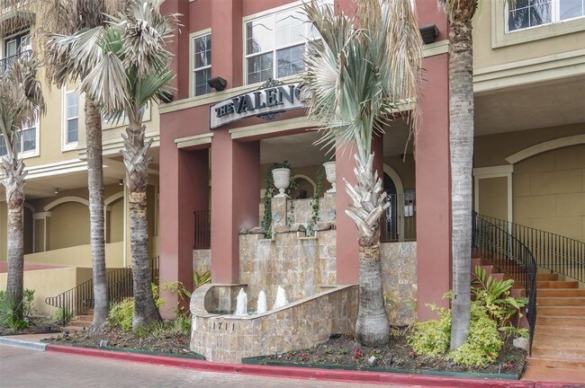 Building Photo - 1711 Old Spanish Trail