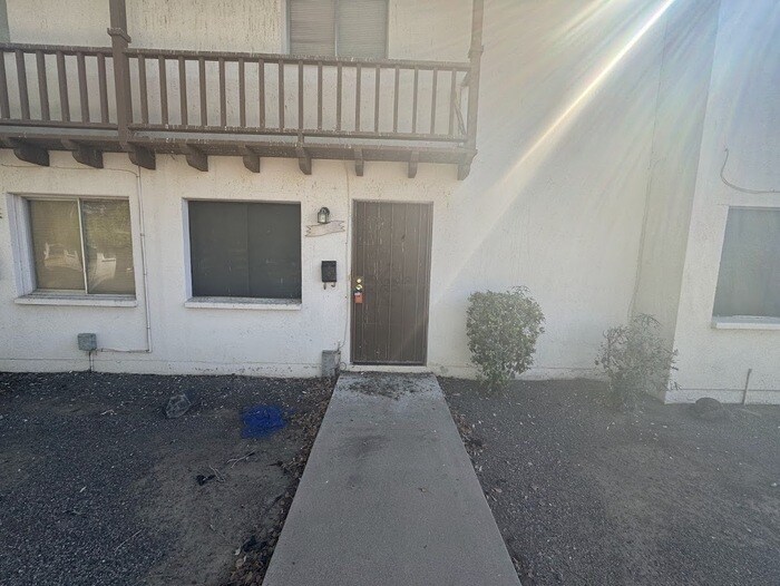 Foto principal - Holiday Gardens Townhome
