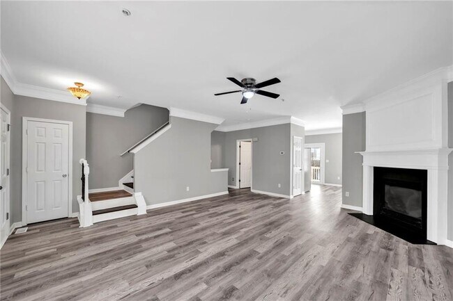 Foto del edificio - 614 Market Pl Ln