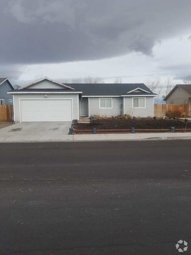 Building Photo - 290 Emigrant Way