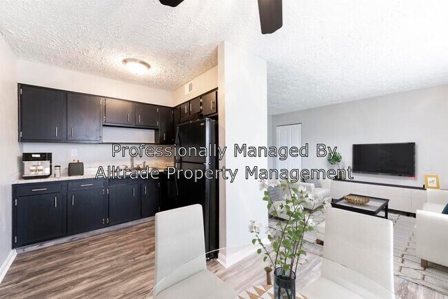 Building Photo - 4918 Cawood Dr