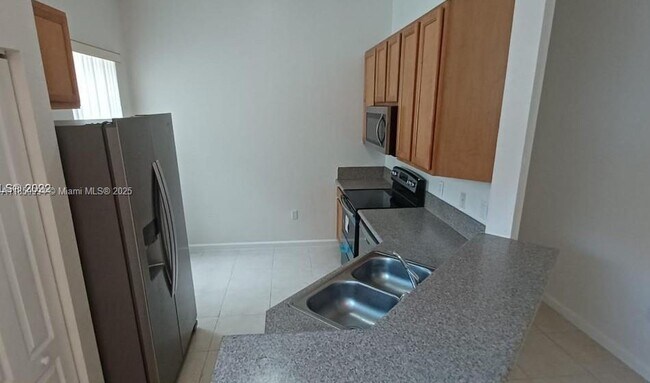 Foto del edificio - 2210 NE 37th Rd