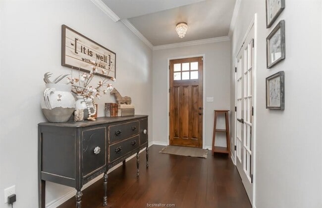 Foto del edificio - 2529 Kinnersley Ln