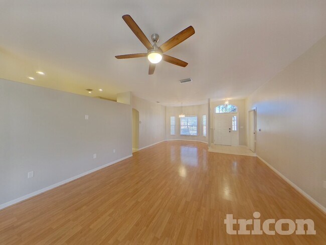 Foto del edificio - 5811 28th St E