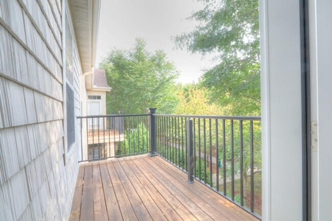 Building Photo - Be the FIRST TO SEE this SPECTACULAR CONDO...