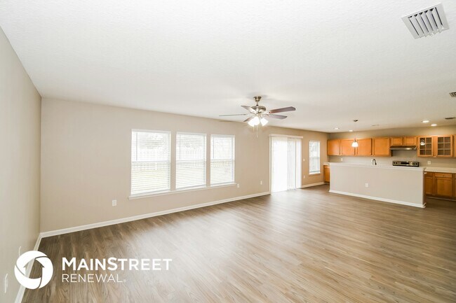 Foto del edificio - 11533 Brian Lakes Dr N