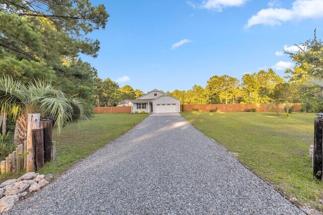 Foto del edificio - 5 Acres for rent in Holly Ridge!
