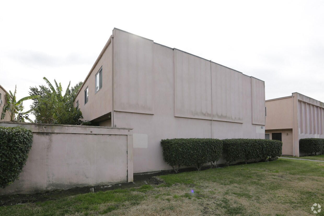 Foto del edificio - 7172 Main St