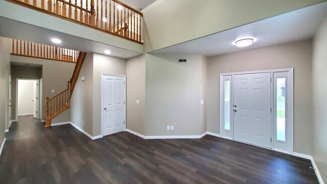 Building Photo - 2069 W 400 S