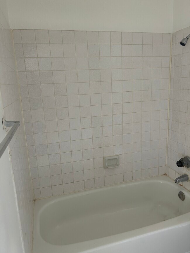 Building Photo - 2841 Wheelwright Dr