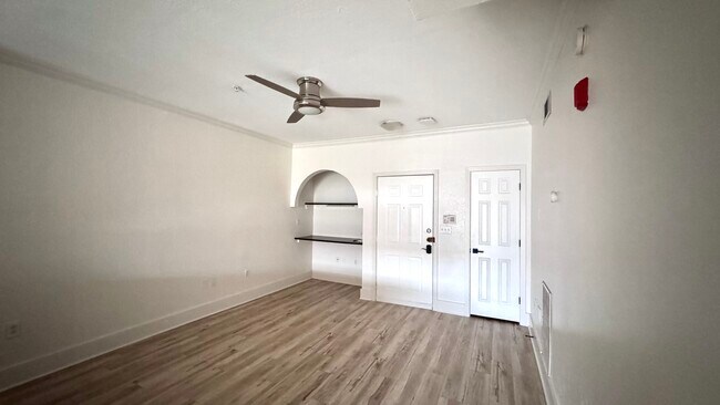 Foto del edificio - 911 N Orange Ave