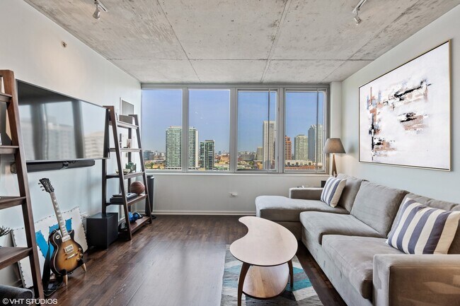 Foto del edificio - 659 W Randolph St