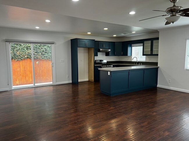 Foto del edificio - Beautiful 3 Bed 2 Bath House for Rent in W...