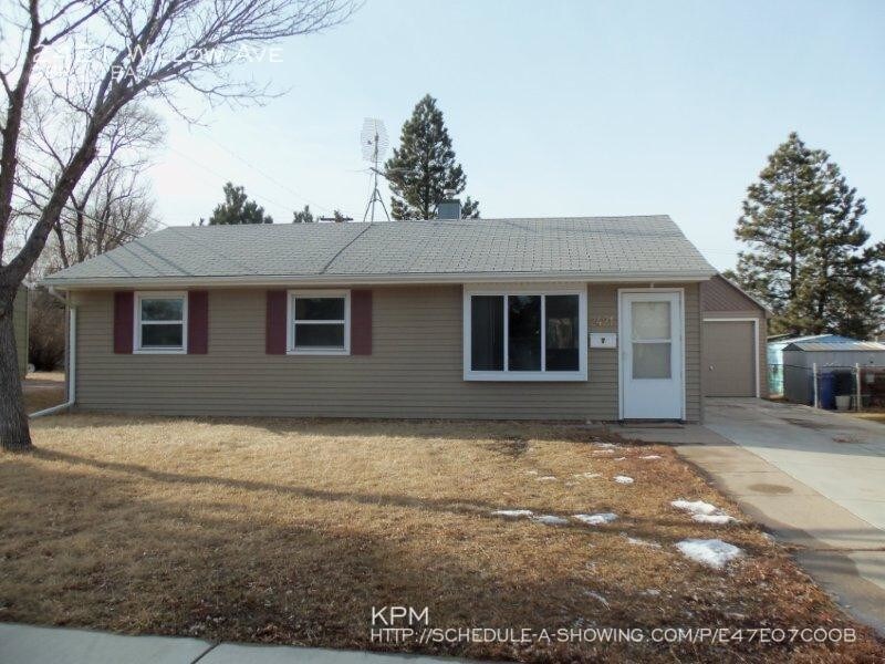 Primary Photo - 2421 Willow Ave