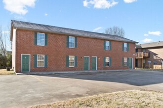 Building Photo - 3847 Jockey Dr