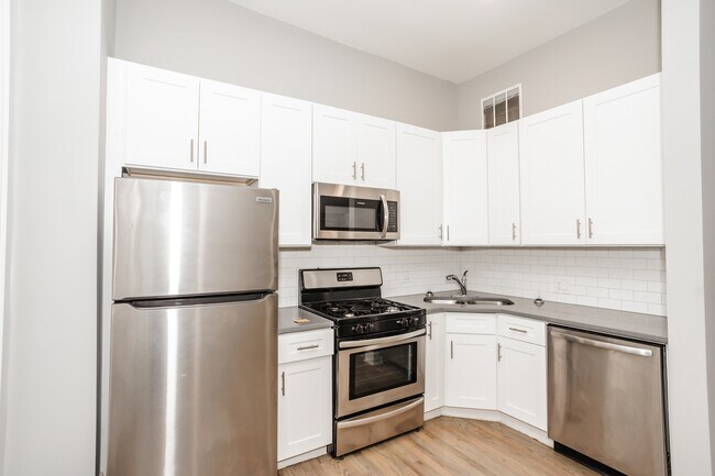 Foto del edificio - 807 N Wabash Ave