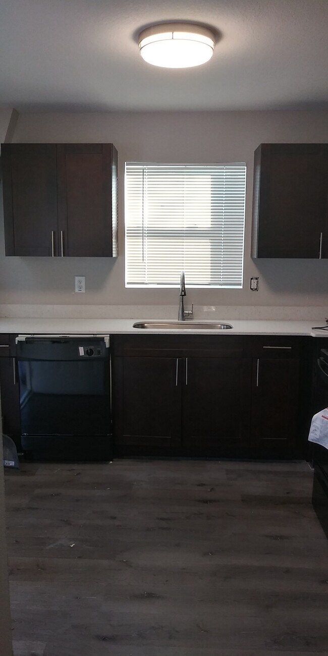 Cocina - 701 E Hanlon St