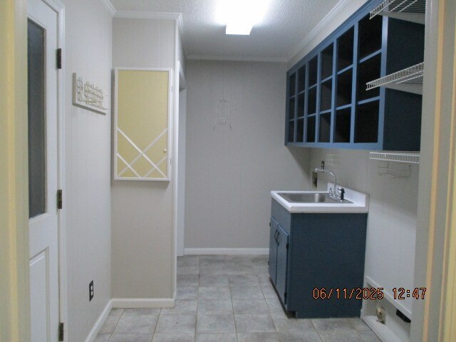 Foto del edificio - 2213 Rolling Hill Ln