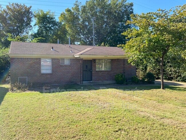 Building Photo - 2983 Knightway Rd