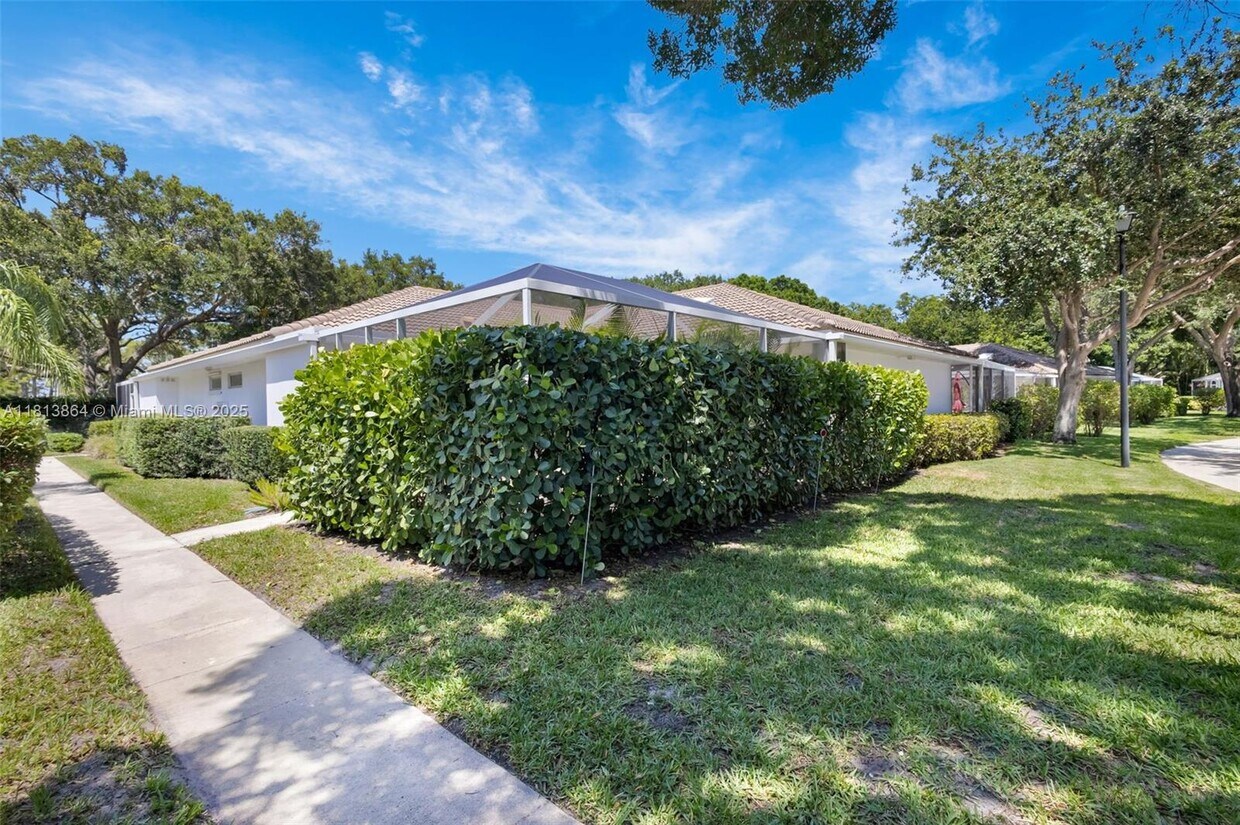 Foto principal - 2904 Pin Oak Ct