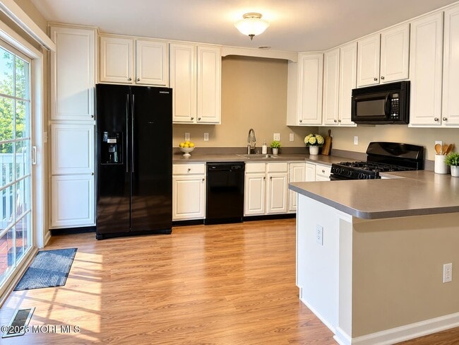 Building Photo - 35 Ironwood Ct