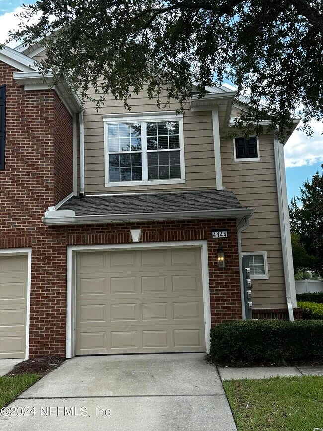 Building Photo - 4144 Crownwood Dr
