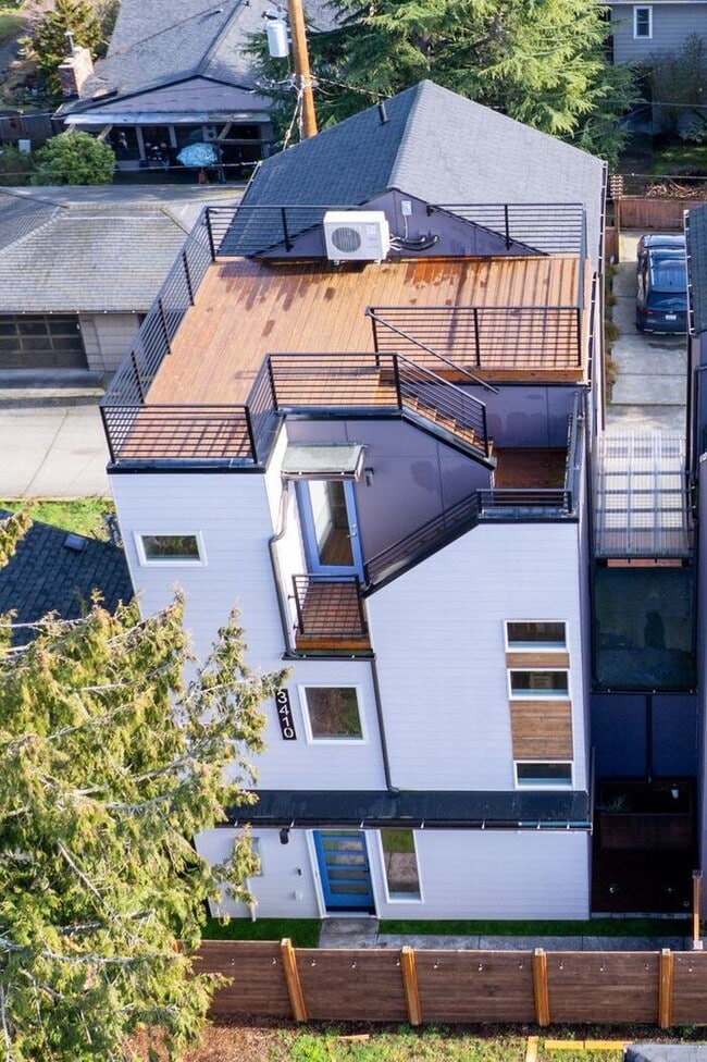 Building Photo - 3410b 49th Ave SW