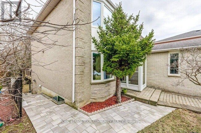 Photo du bâtiment - 63 O'Connor Crescent