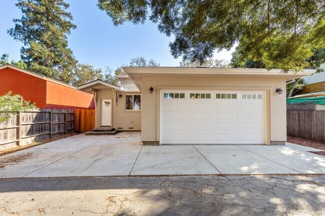 Photo - 1142 Sherwood Ave House