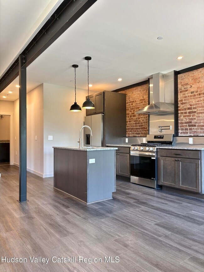 Foto del edificio - 176 Hudson St