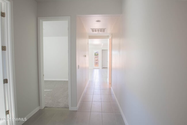 Foto del edificio - 5017 Sand Strm Rd