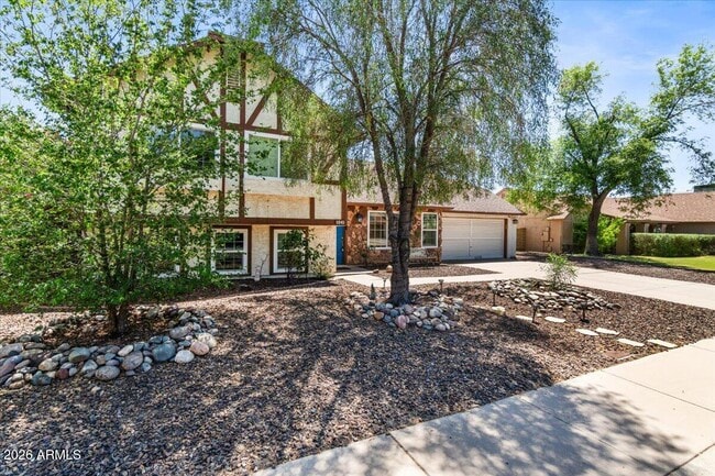 Building Photo - 1041 E Kristal Way