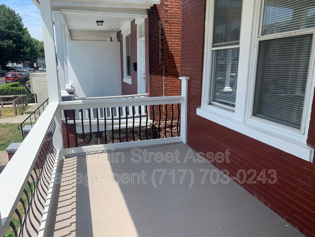 Building Photo - 2215 N 4th St