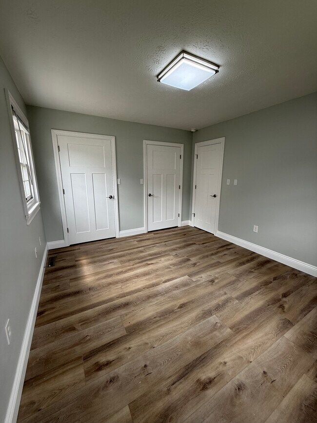 Dormitorio 1 - 120 Glendale St