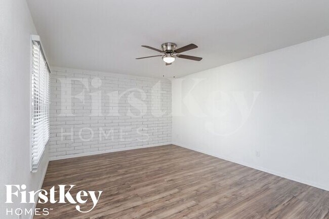Foto del edificio - 3734 W Sierra St