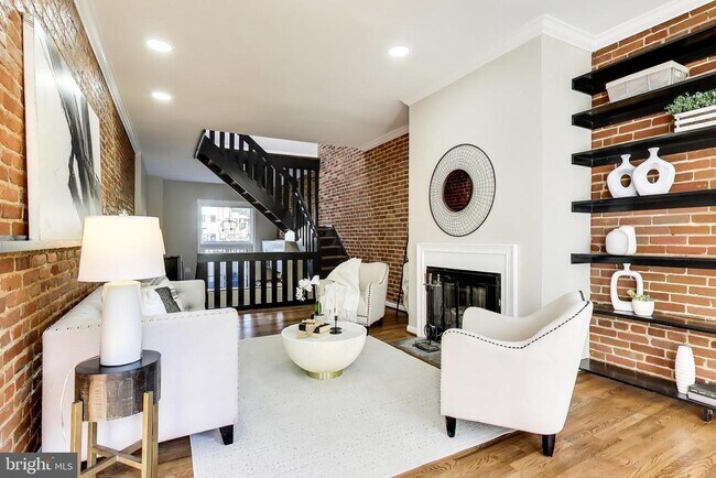 Foto del edificio - 1238 Linden Pl NE
